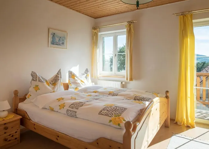 Bio-hof Windhaber Farm stay